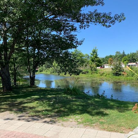 Sword Inn Bancroft Bagian luar foto