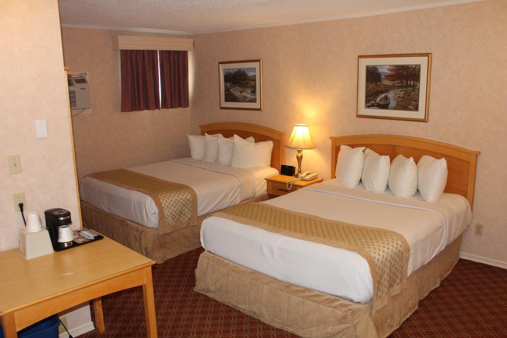 Sword Inn Bancroft Bagian luar foto