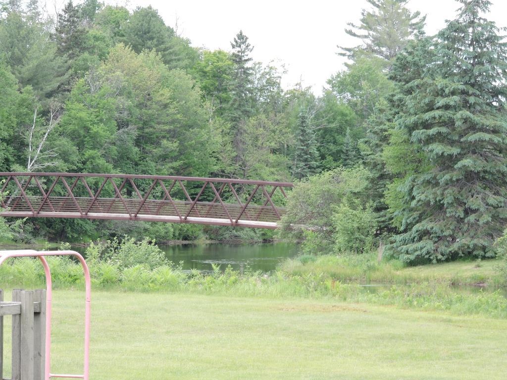 Sword Inn Bancroft Bagian luar foto