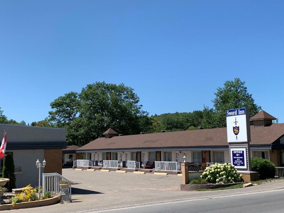 Sword Inn Bancroft Bagian luar foto