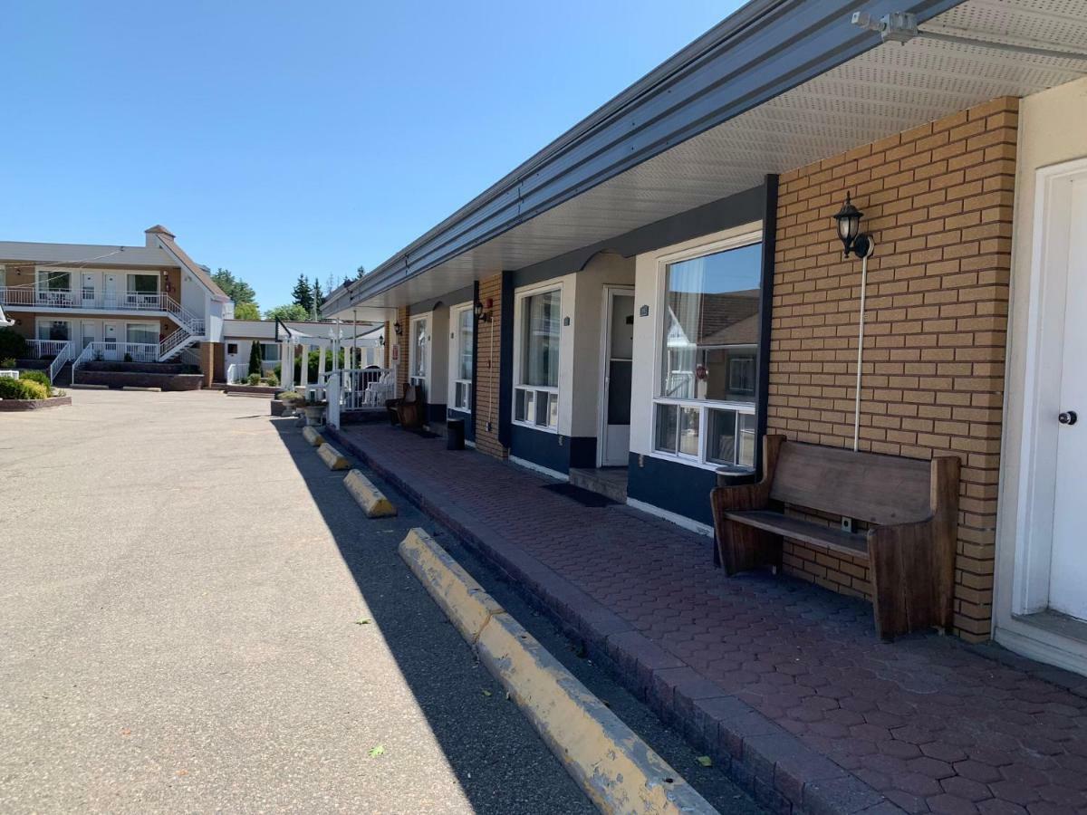 Sword Inn Bancroft Bagian luar foto